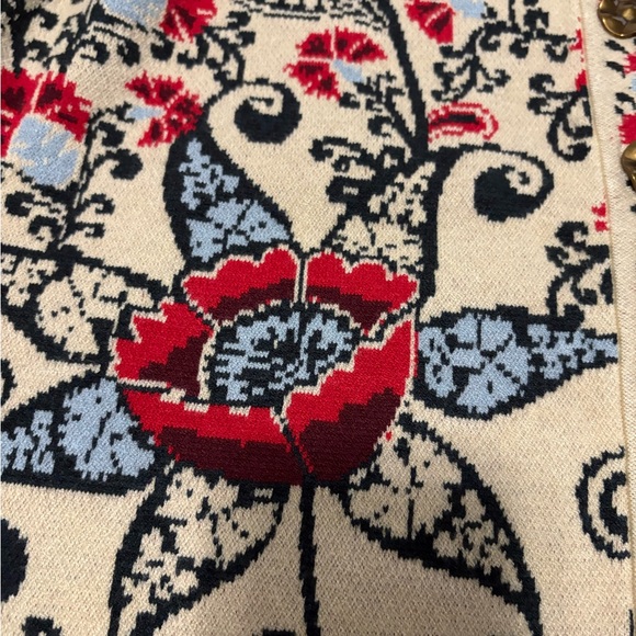 FARM Rio Cream and Red Floral Cardigan - Picture 6 of 7